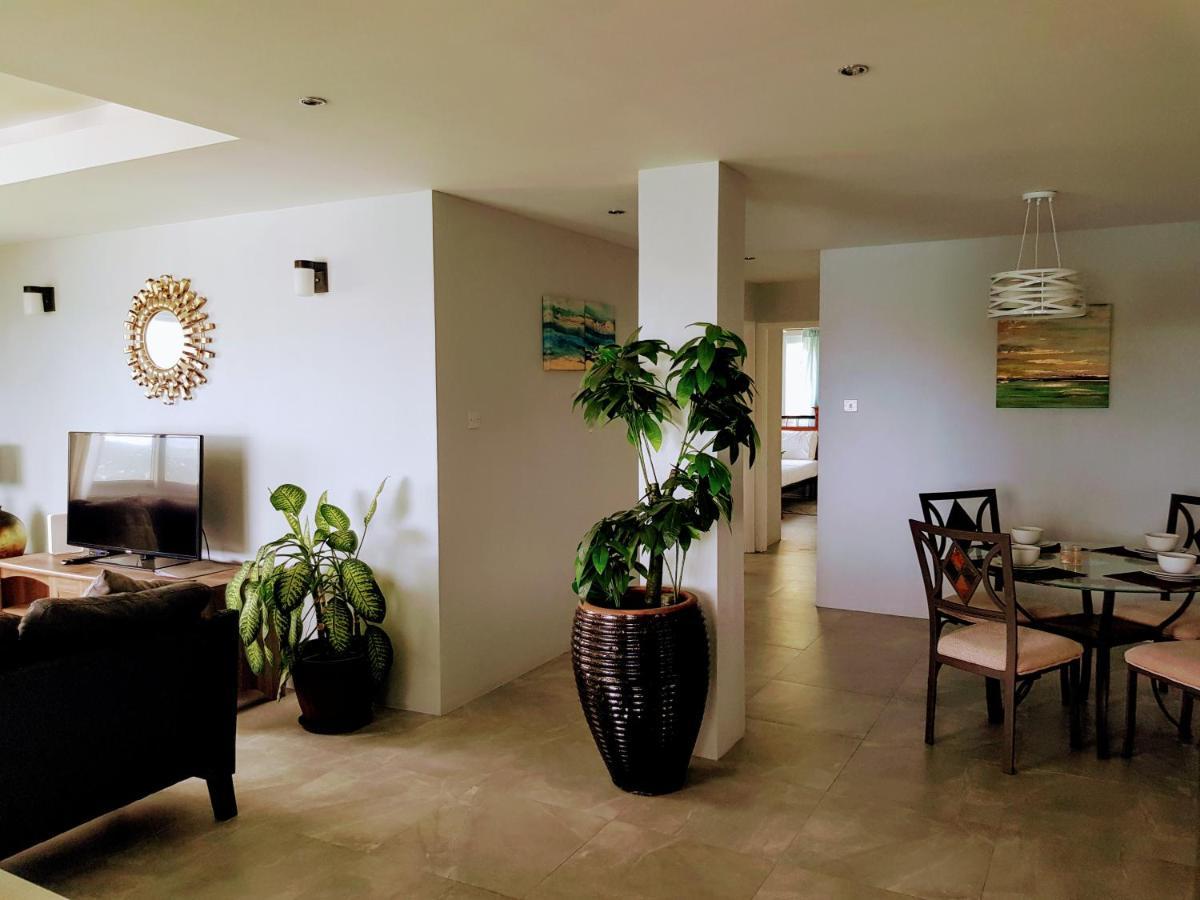 Ocean Crest Villas Castries Exterior photo