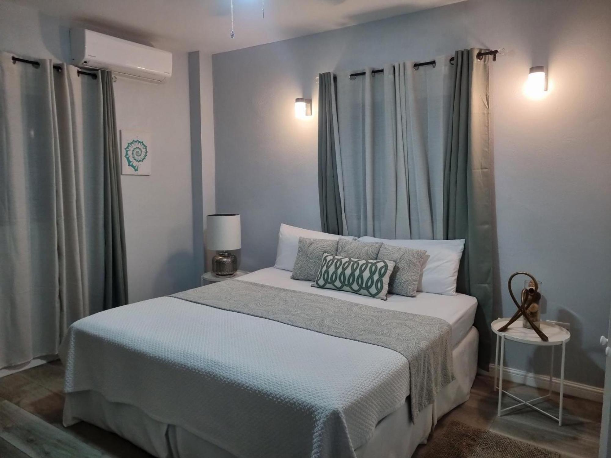 Ocean Crest Villas Castries Exterior photo