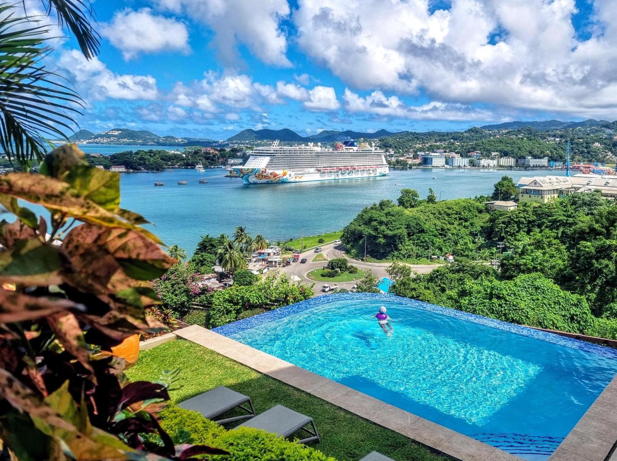 Ocean Crest Villas Castries Exterior photo